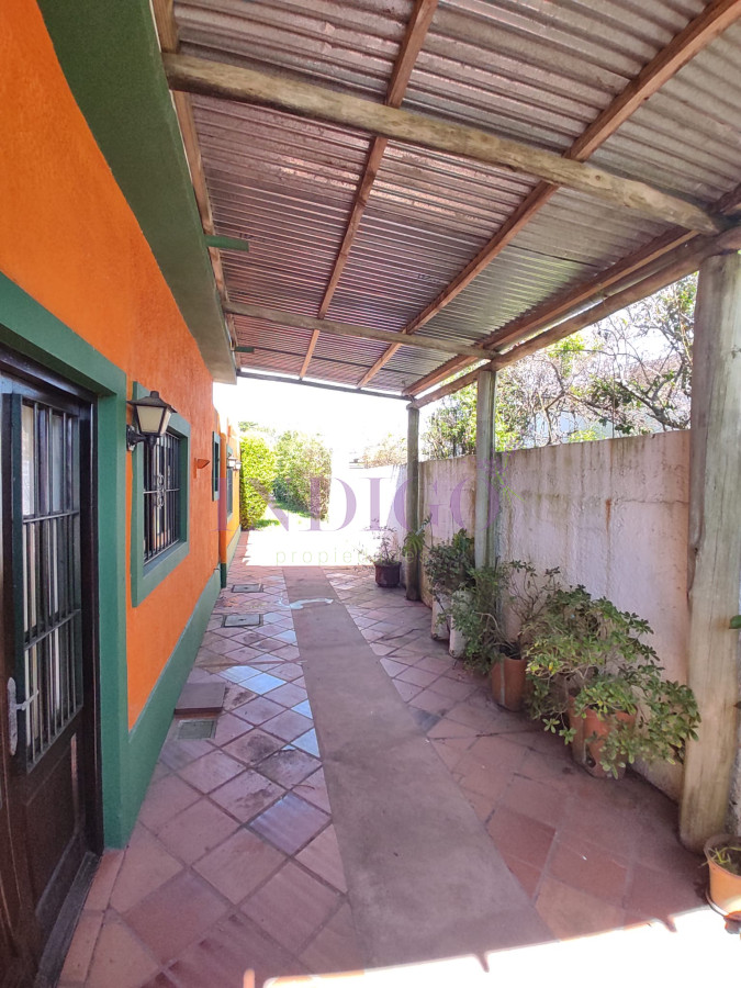 Casa Ref.737 -  Casa con piscina y parrillero en Manantiales, 3 dormitorios y 2 Baños