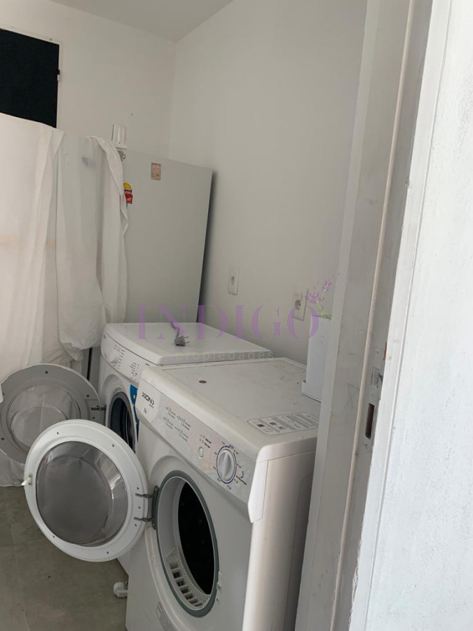 Casa Ref.851 - Casa en Montoya, 4 Dormitorios y 4 Baños, Parrillero y Piscina