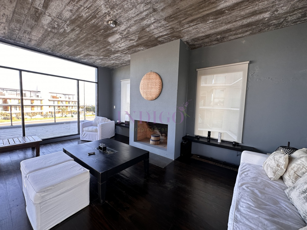 Casa Ref.1103 - Casa en alquiler en Manantiales 3 dorm y dependencia con piscina