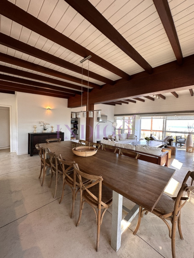 Casa Ref.339 - Espectacular casa en venta y alquiler con toda la vista al mar en la zona mas exclusiva de Punta del Este.
