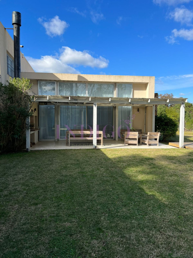 Casa Ref.1097 - casa en barrio Barra verde en alquiler