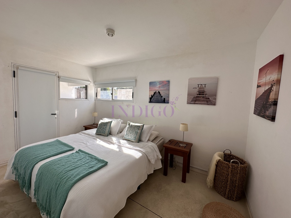Casa Ref.339 - Espectacular casa en venta y alquiler con toda la vista al mar en la zona mas exclusiva de Punta del Este.