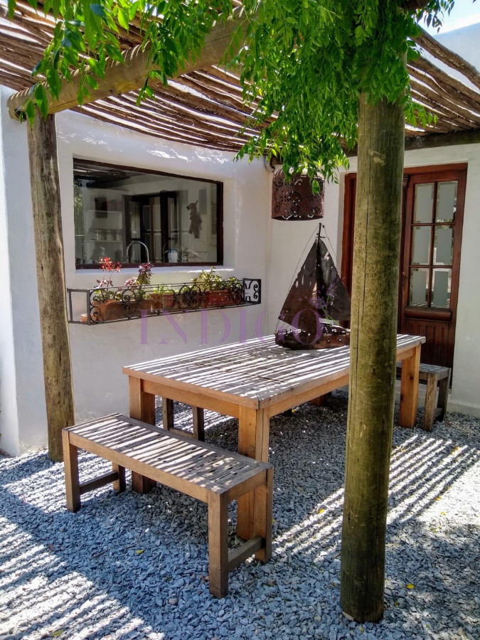 Casa Ref.180 - Casa en venta La Barra, 4 dormitorios , muy cerca de La Posta del Cangrejo.