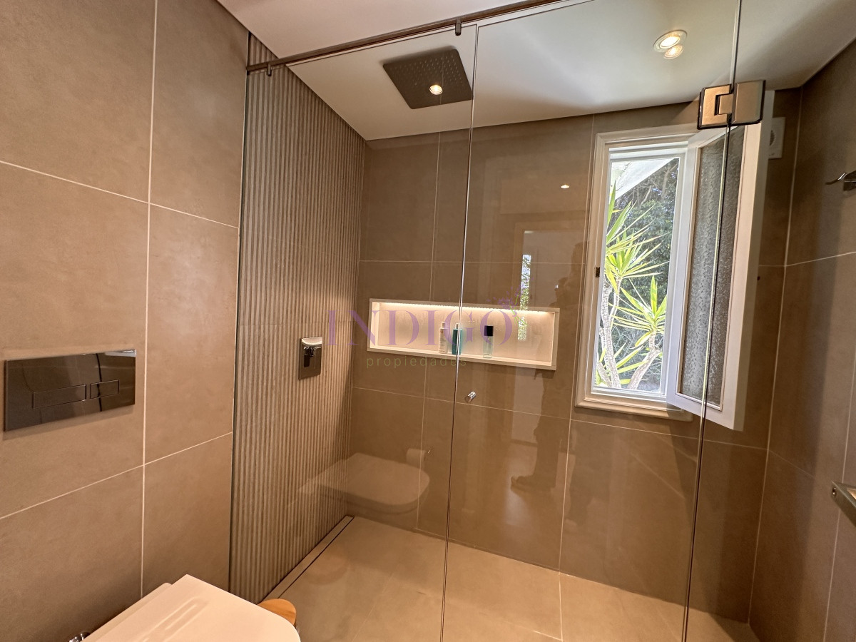 Casa Ref.1245 - Casa en venta , San Rafael, 4 dorm y dependencia, con piscina y parrillero.