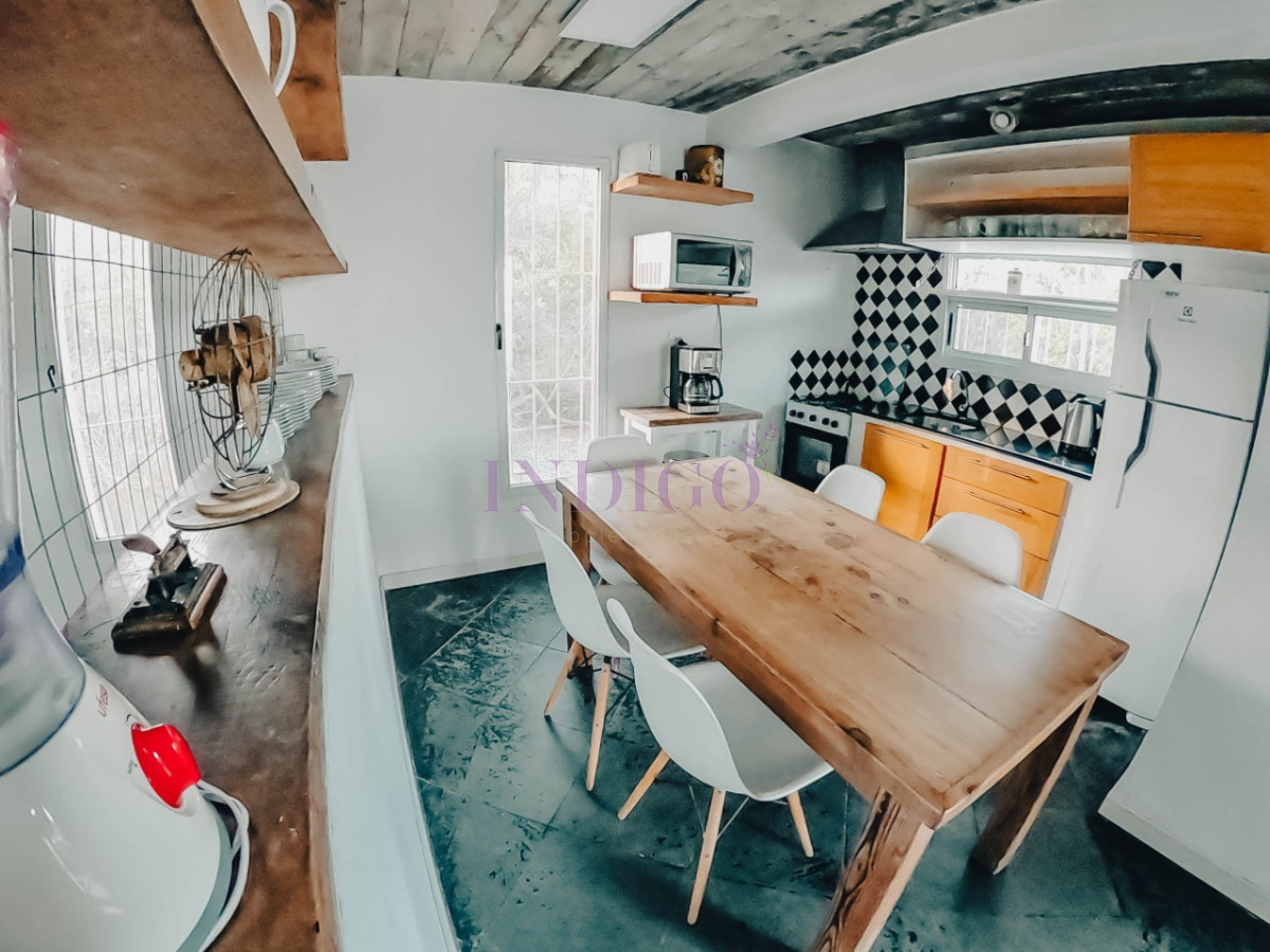 Casa Ref.768 - Casa en Santa Mónica con parrillero y piscina, 3 dormitorios y 2 baños