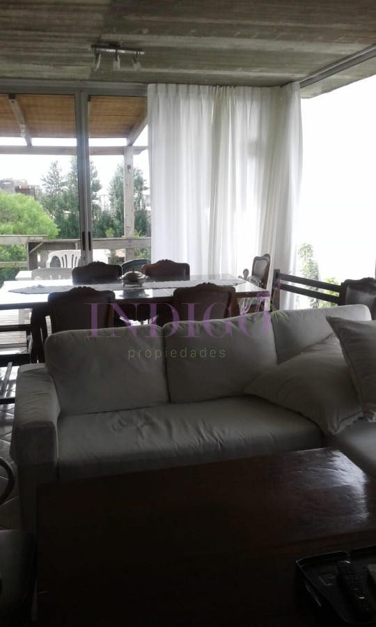 Casa Ref.863 - Casa en Alquiler a metros del mar, con Piscina y Parrillero