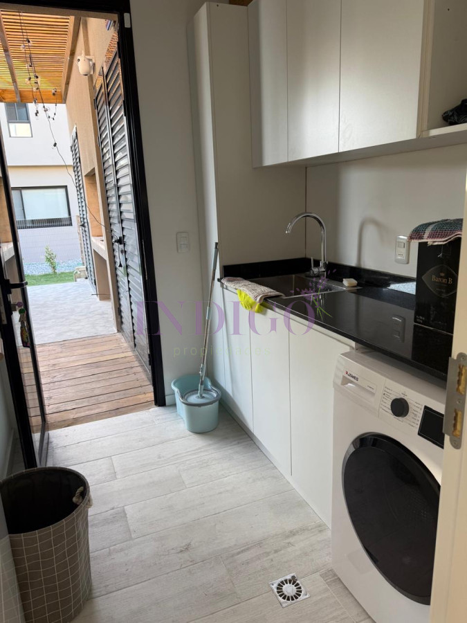 Casa Ref.1343 - Casa en alquiler La barra, 3 dorm, 3 baños, parrillero.