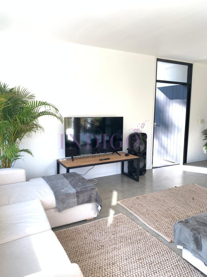 Casa Ref.851 - Casa en Montoya, 4 Dormitorios y 4 Baños, Parrillero y Piscina