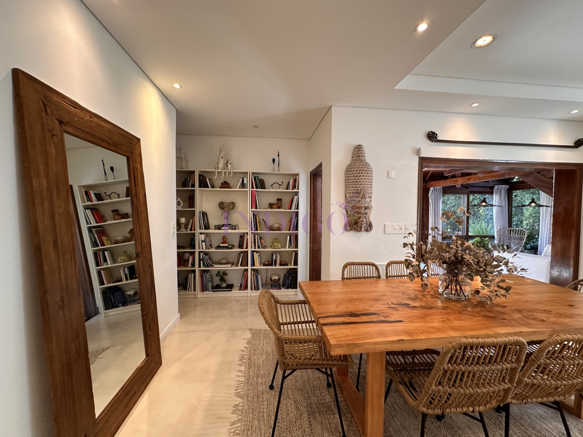 Casa Ref.1245 - Casa en venta , San Rafael, 4 dorm y dependencia, con piscina y parrillero.