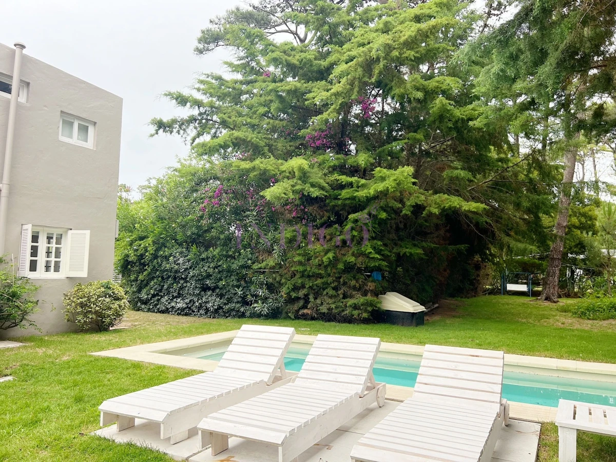 Casa Ref.251 - Casa venta en Montoya, 6 ambientes