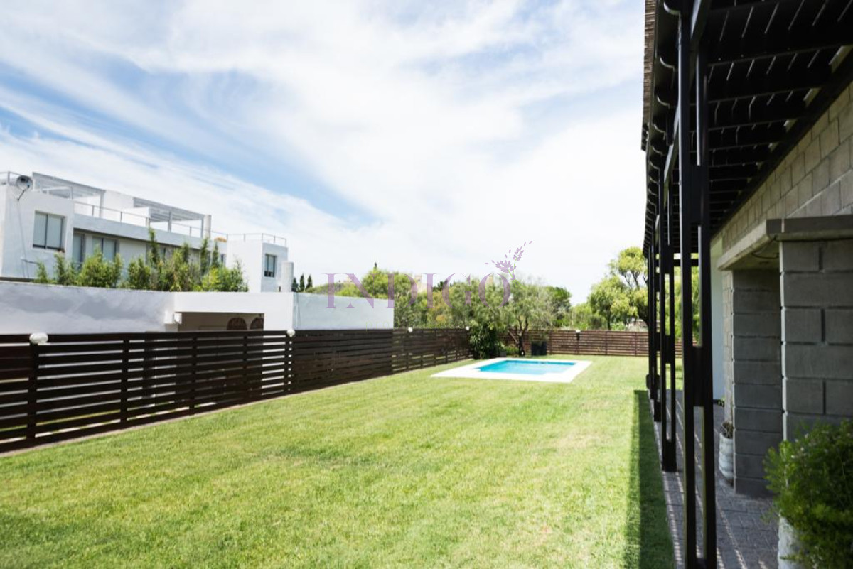 Casa Ref.840 - Casa en Manantiales, 3 Dormitorio 2 Baños