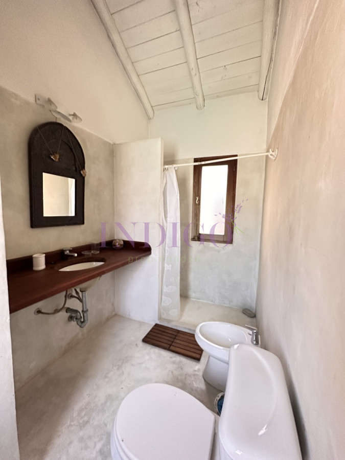 Casa Ref.21 - Casa en Punta Piedras con 3 Dormitorios, Venta y Alquiler.