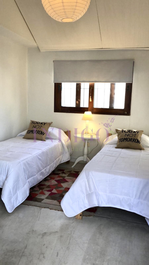 Casa Ref.485 - Casa venta en Montoya, 5 ambientes.