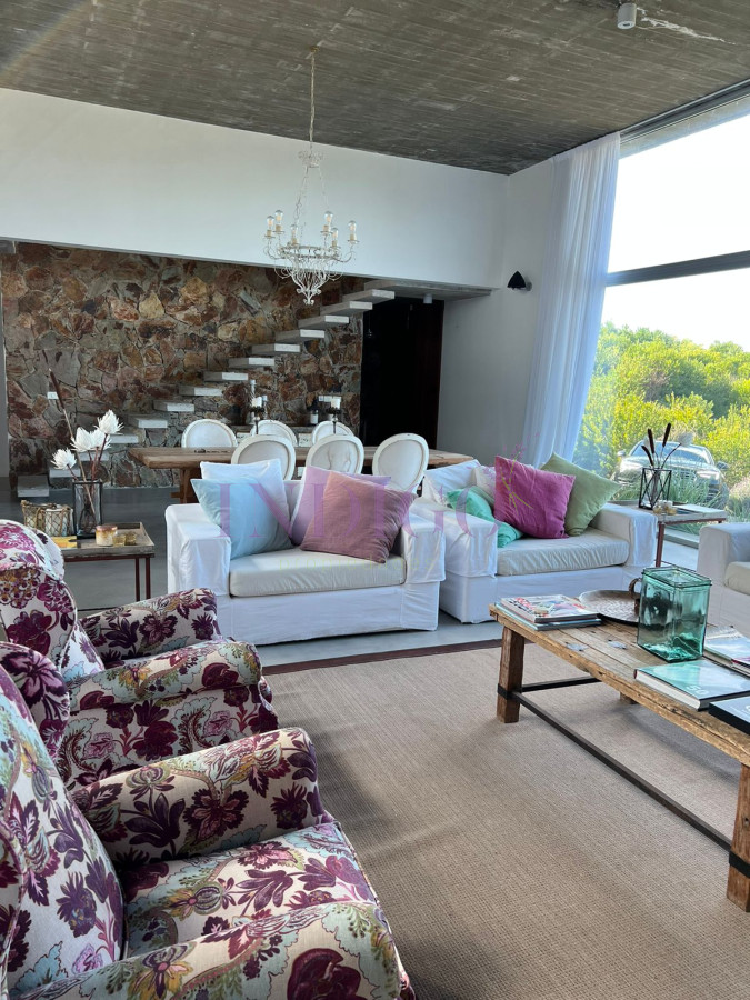 Casa Ref.1097 - casa en barrio Barra verde en alquiler