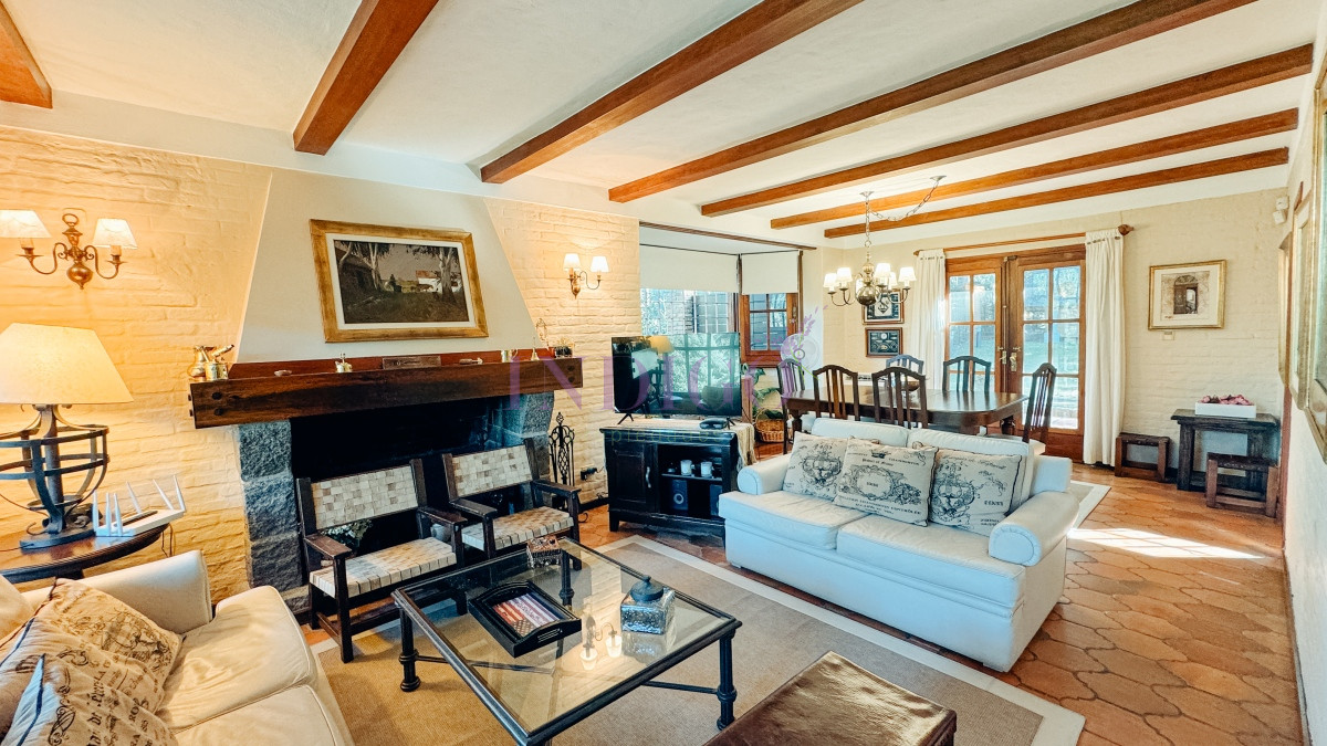 Casa Ref.1240 - Casa en Venta en Rincon Del Indio 