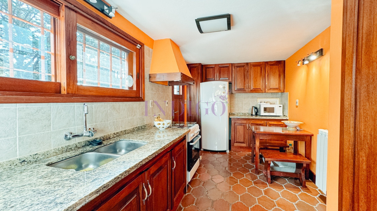 Casa Ref.1240 - Casa en Venta en Rincon Del Indio 