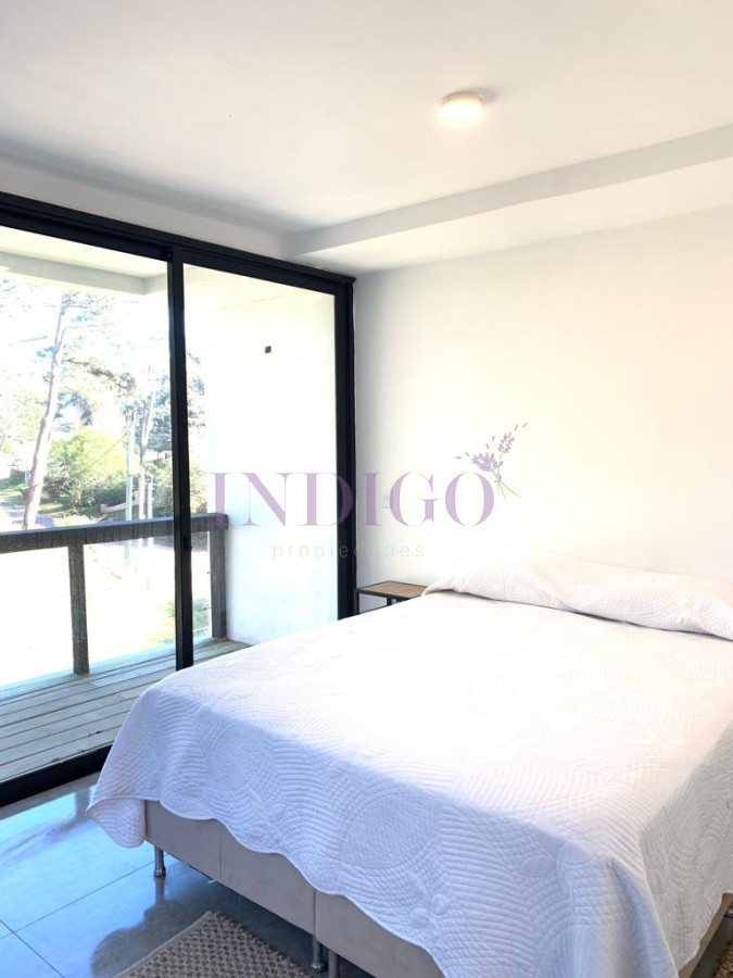 Casa Ref.851 - Casa en Montoya, 4 Dormitorios y 4 Baños, Parrillero y Piscina