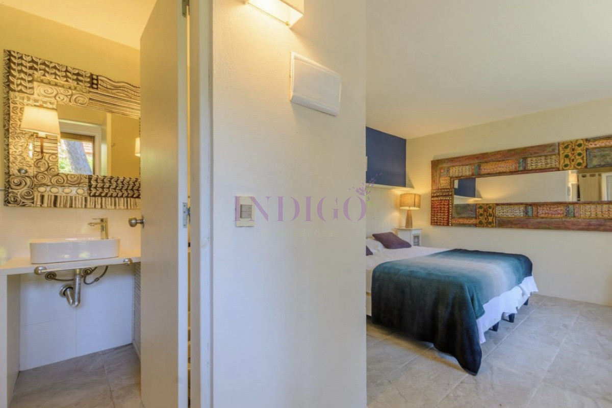 Casa Ref.347 -  Venta y alquiler Montoya, 3 dormitorios y pileta.