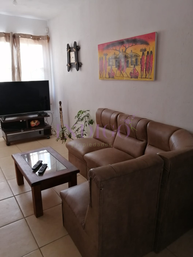 Casa Ref.748 - Casa de 3 Dormitorios en Alquiler, a metros de la playa.