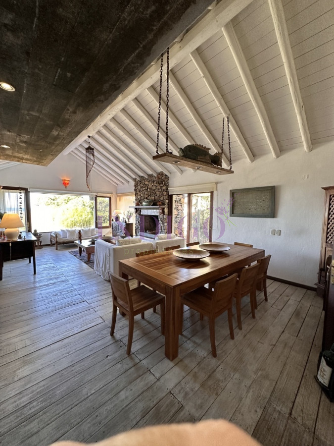 Casa Ref.21 - Casa en Punta Piedras con 3 Dormitorios, Venta y Alquiler.