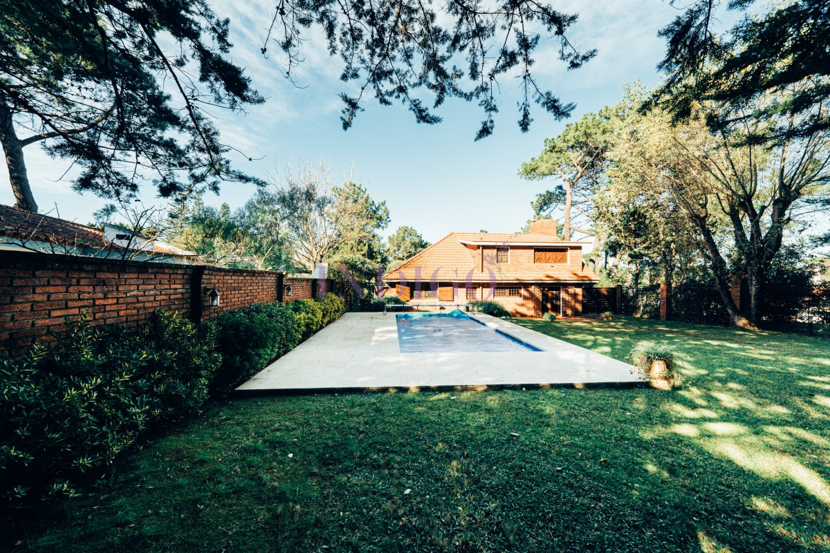 Casa Ref.1240 - Casa en Venta en Rincon Del Indio 
