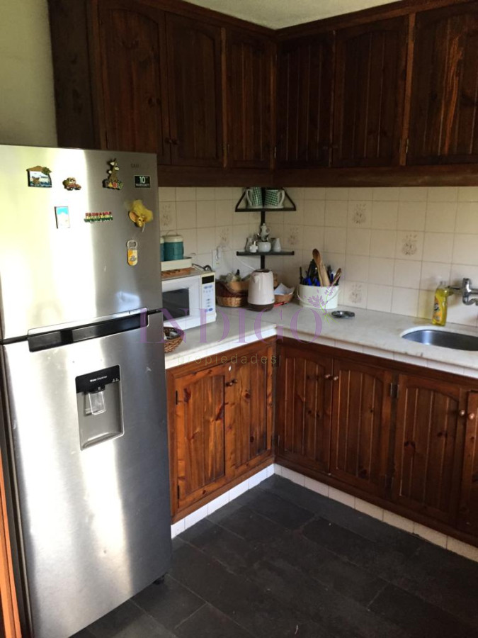 Casa Ref.838 - Casa en Venta, 3 Dormitorios, Piscina y Parrillero