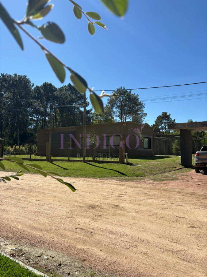 Casa Ref.1306 - En venta, con financiación bancaria, en pozo, entrega en 6 meses.