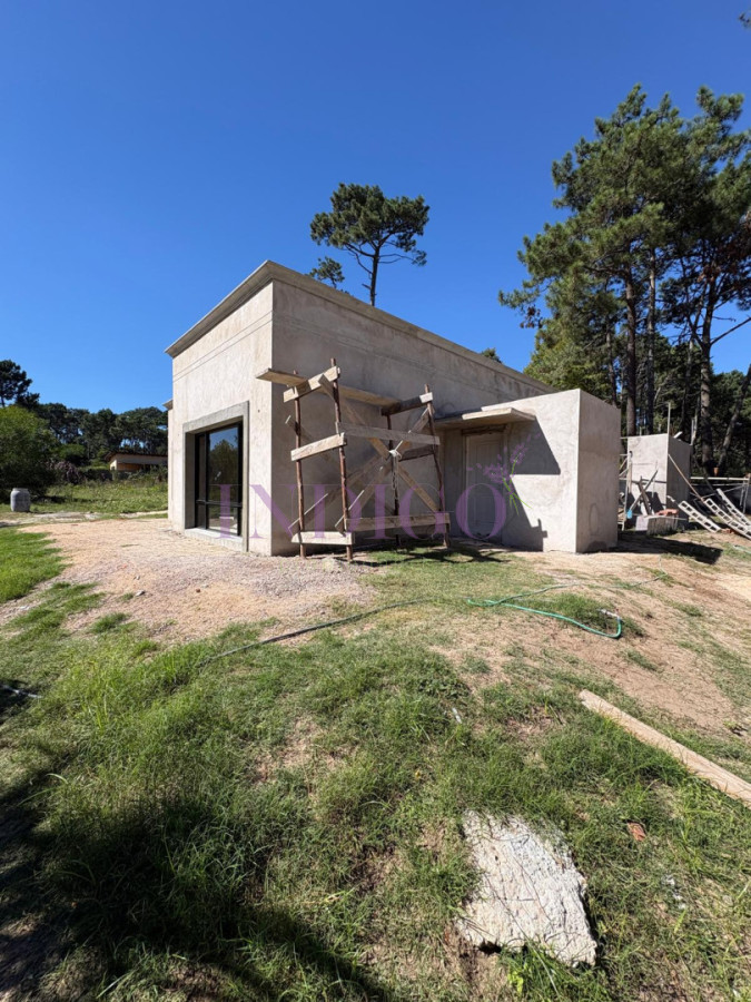 Casa Ref.1306 - En venta, con financiación bancaria, en pozo, entrega en 6 meses.