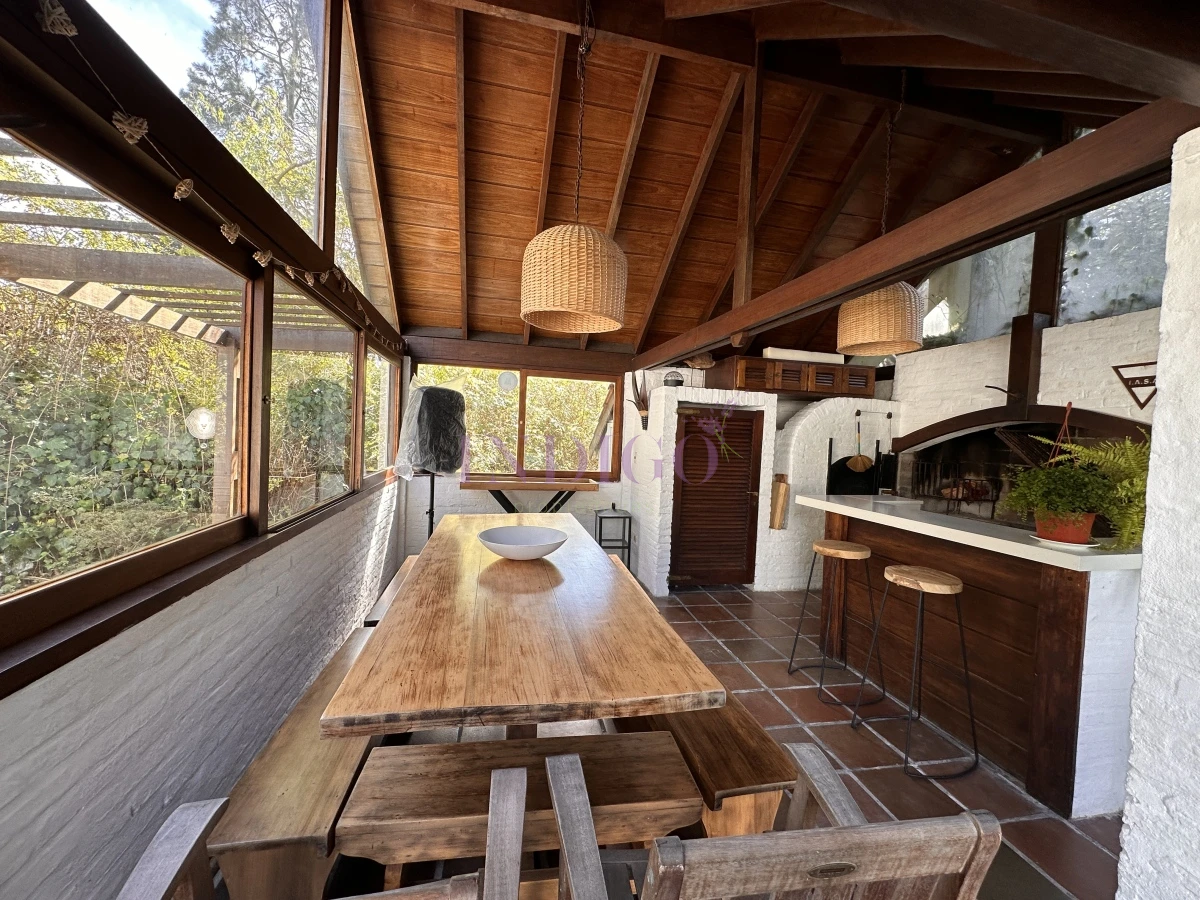 Casa Ref.1245 - Casa en venta , San Rafael, 4 dorm y dependencia, con piscina y parrillero.