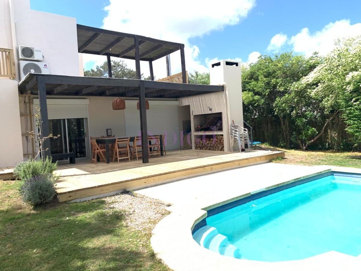 Casa Ref.901 - Casa 3 Dormitorios y 2 Baños