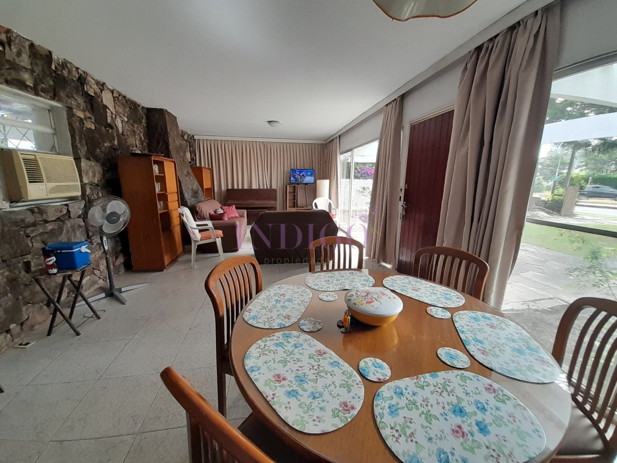 Casa Ref.926 - Alquiler de casa 3 Dormitorios en Punta del Este, Uruguay