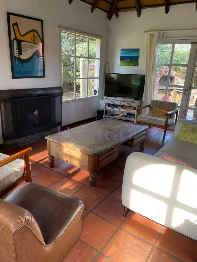 Casa Ref.39 - Venta y alquiler de casa en Montoya, 4 cuartos , muy bien ubicada.