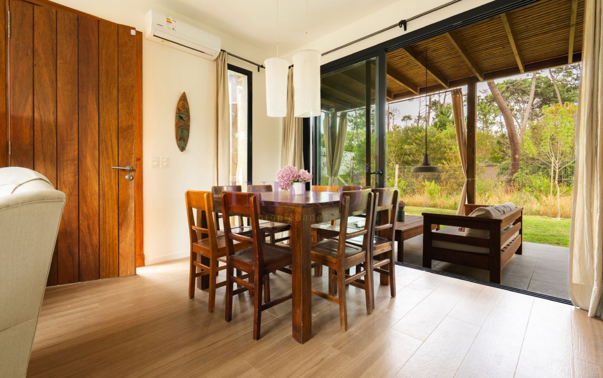 Casa Ref.1364 - Casa en Alquiler en Montoya, La Barra.