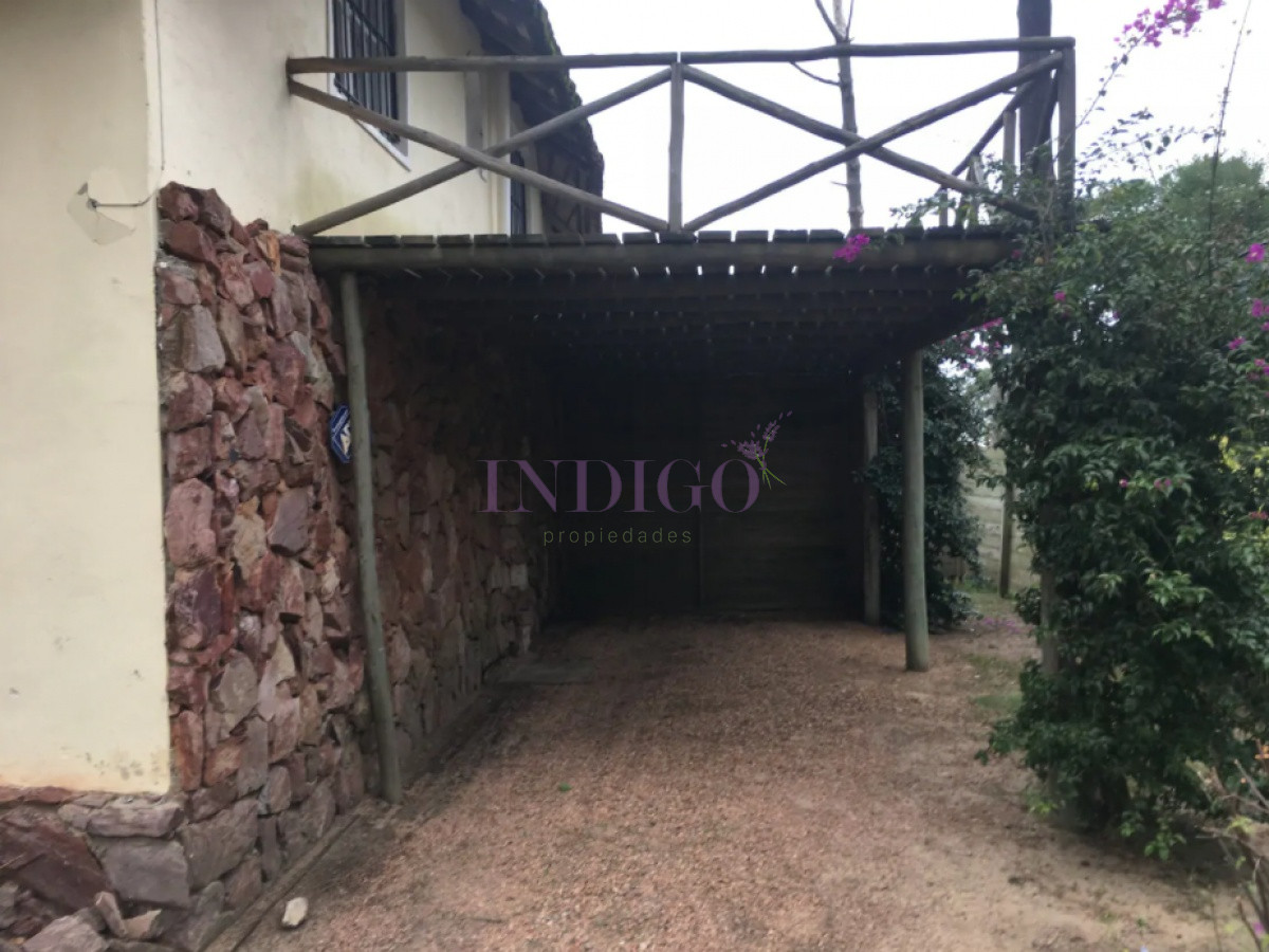 Casa Ref.39 - Venta y alquiler de casa en Montoya, 4 cuartos , muy bien ubicada.