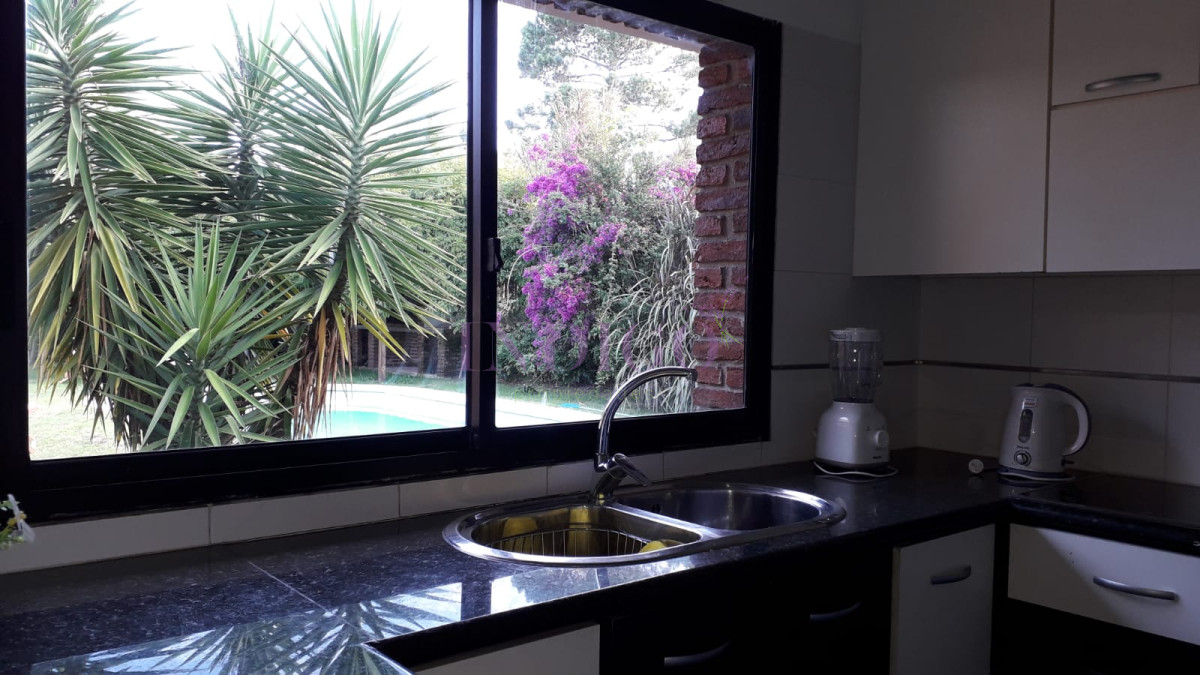 Casa Ref.515 - Casa En alquiler barrio privado La residence
