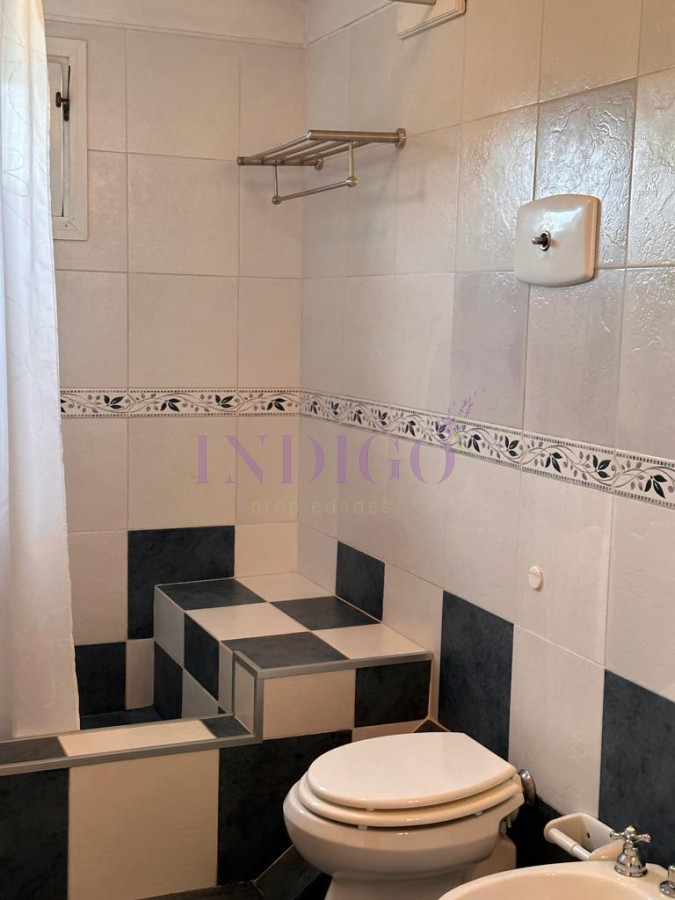 Casa Ref.148 - Casa en alquiler en plena Barra, 3 dormitorios mas dependencia de servicio.