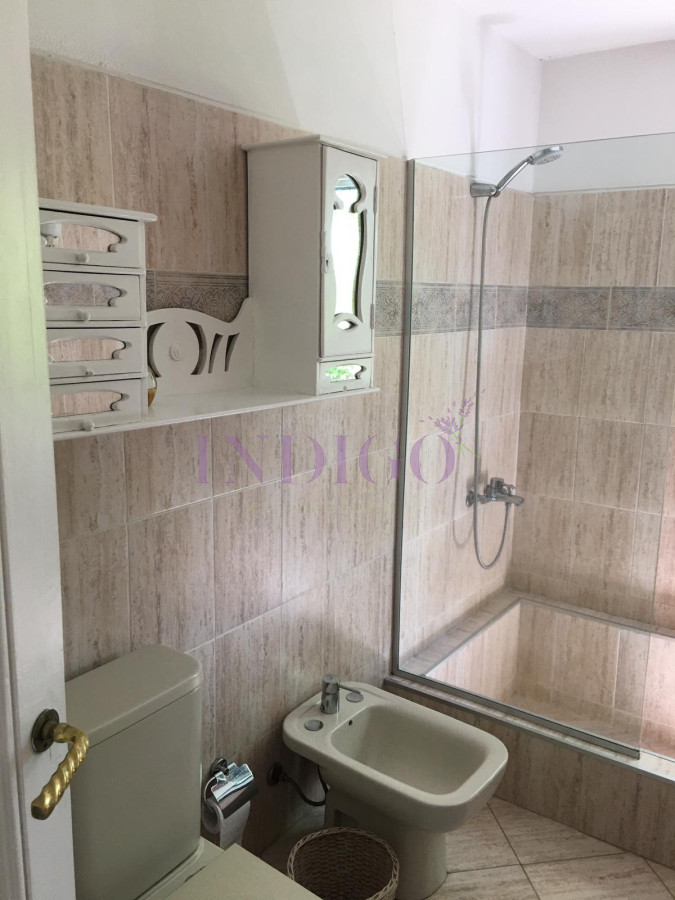 Casa Ref.180 - Casa en venta La Barra, 4 dormitorios , muy cerca de La Posta del Cangrejo.
