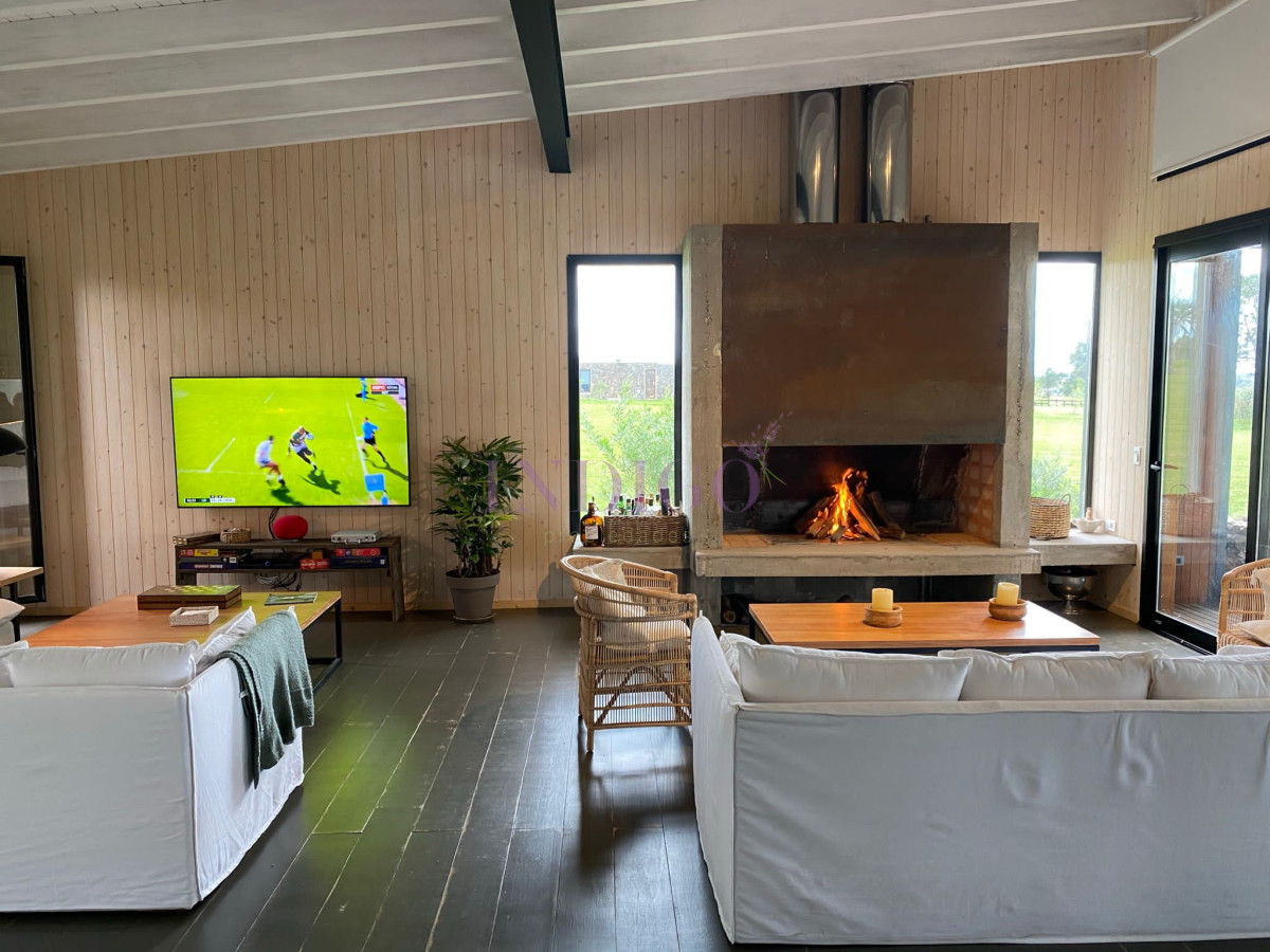 Casa Ref.1117 - Casa en venta en Pueblo Mio