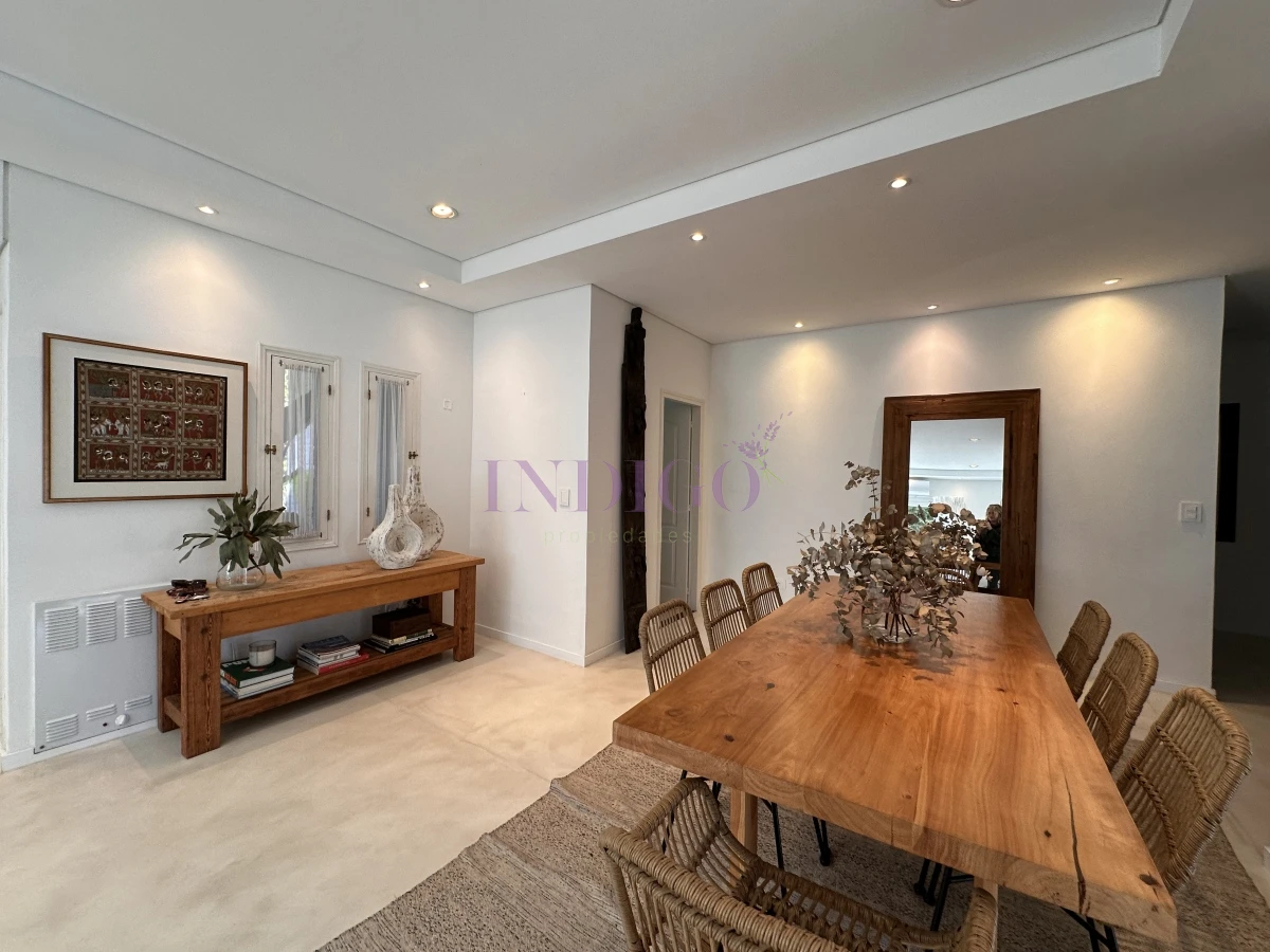 Casa Ref.1245 - Casa en venta , San Rafael, 4 dorm y dependencia, con piscina y parrillero.