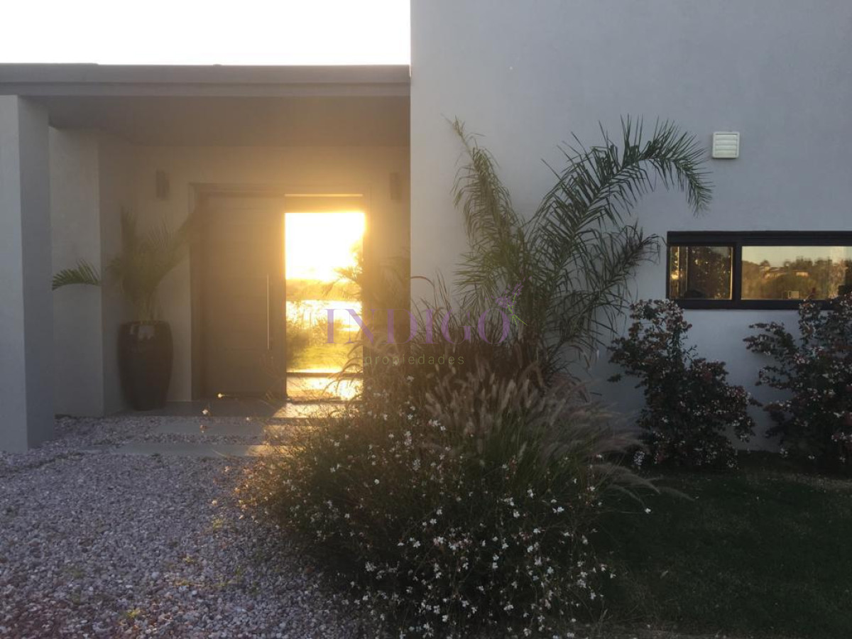 Casa Ref.1116 - Casa en alquiler Pueblo Mio