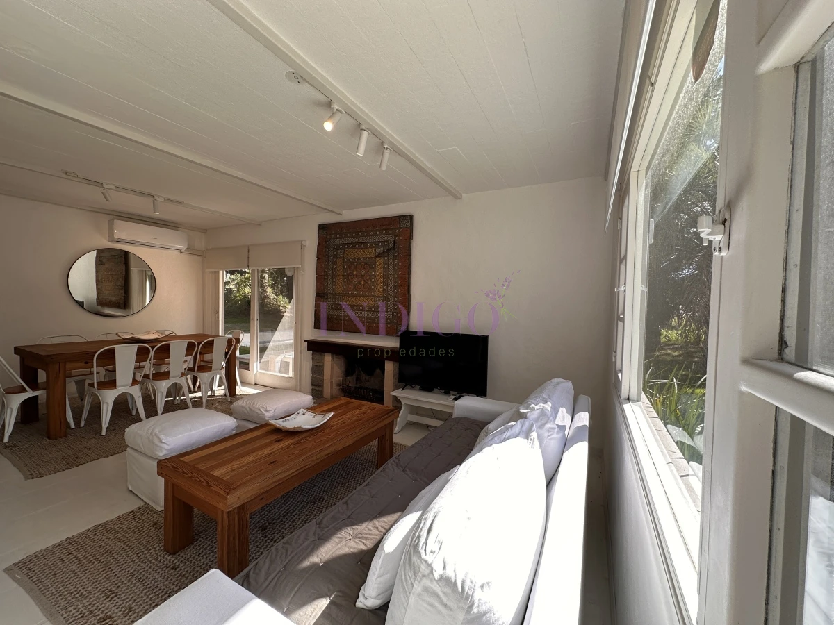 Casa Ref.251 - Casa venta en Montoya, 6 ambientes