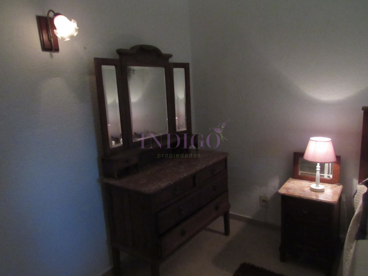 Casa Ref.785 - Amplia casa en Deuville, muy tranquilo! 4 dormitorios y 3 Baños, Parrillero y Garaje!