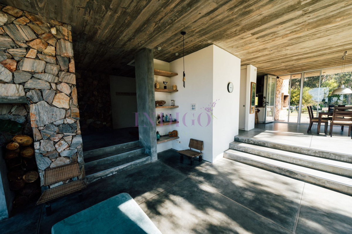 Casa Ref.891 - Casa en  venta Santa Mónica en frente a la Laguna, 2 dormitorios 2 baños