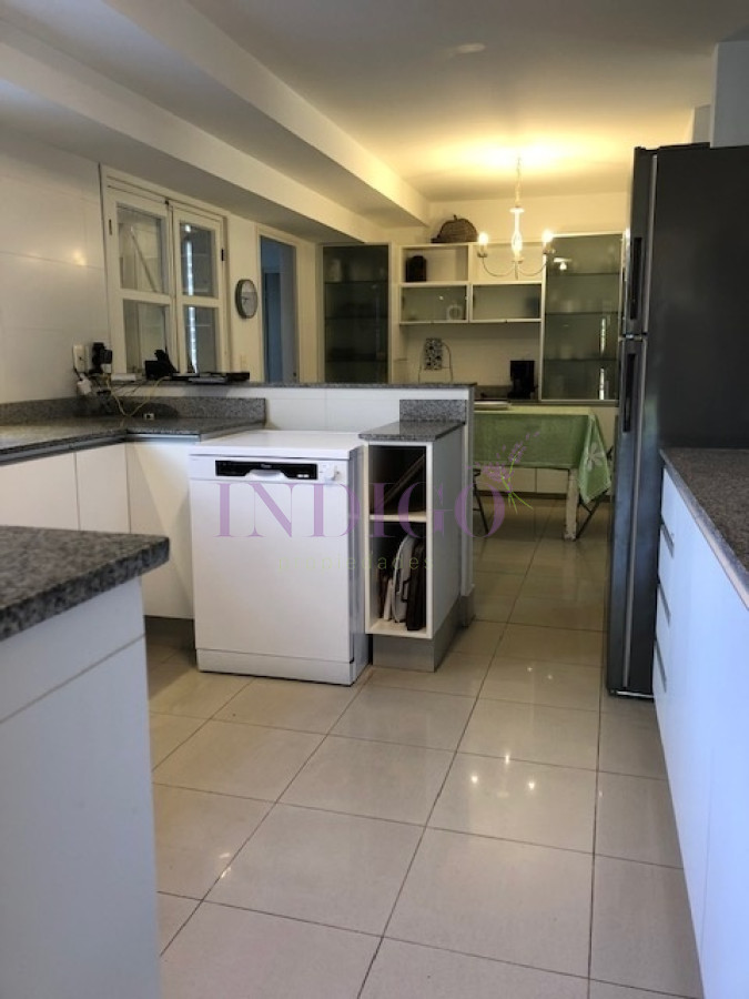 Casa Ref.416 -  Oportunidad muy linda casa en venta y  alquiler en la zona mas linda de Punta del Este!!!