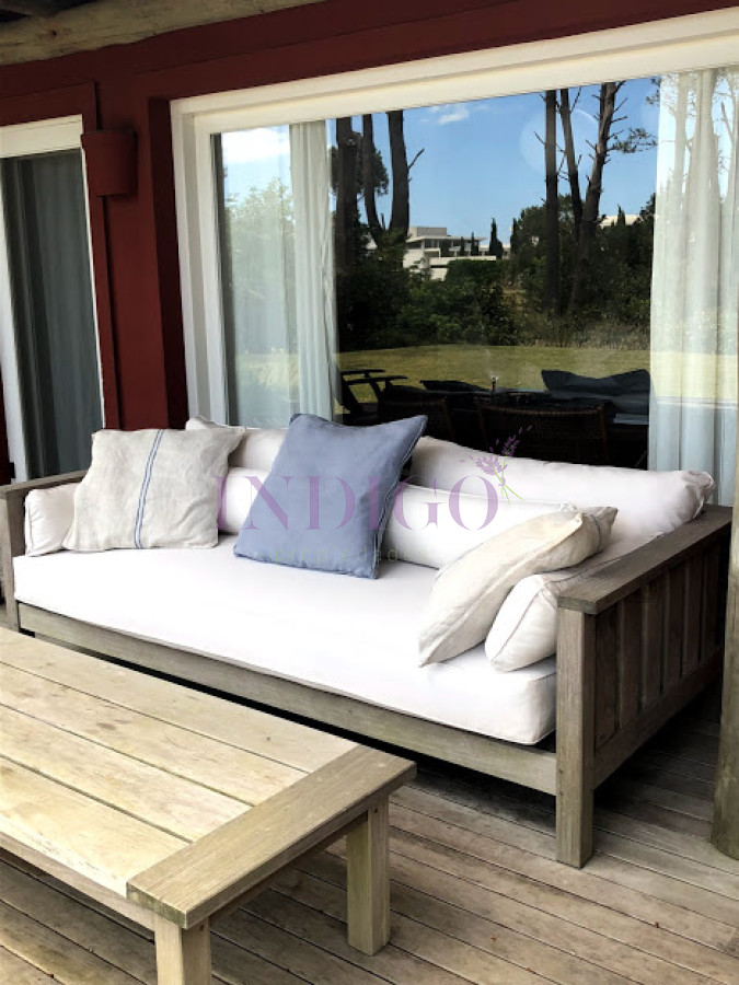 Casa Ref.359 - Impòrtante propiedad en venta y alquiler en el barrio privado mas cool de Manantiales.