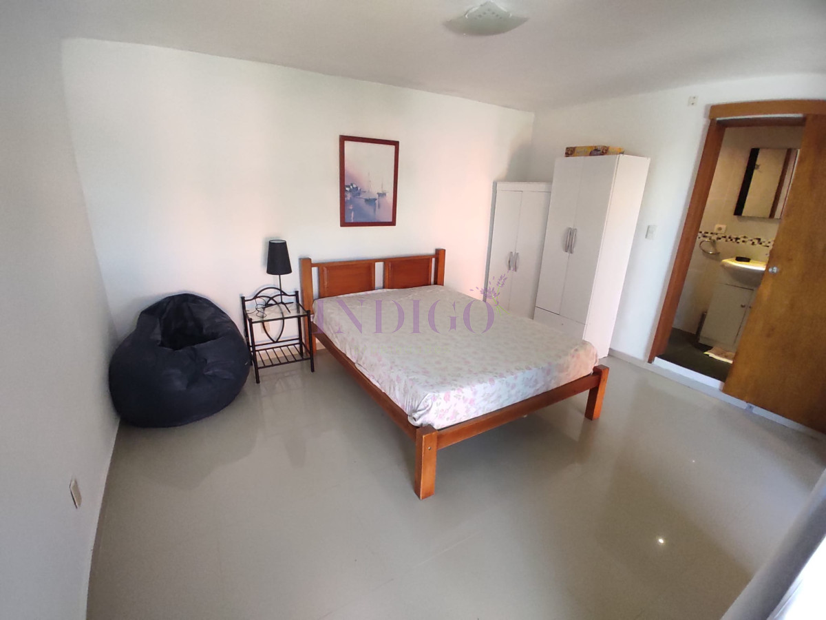 Casa Ref.738 - En Alquiler, Altos de punta Piedra, casa de 4 dorm con parrillero y piscina.
