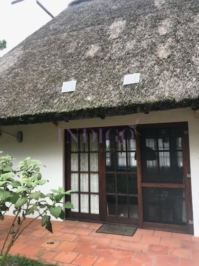 Casa Ref.407 - Casa en venta en Altos del Pinar.