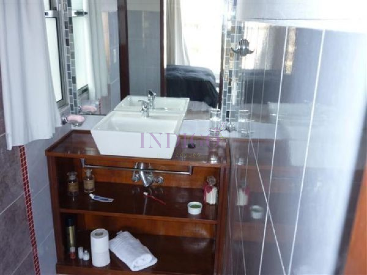 Casa Ref.863 - Casa en Alquiler a metros del mar, con Piscina y Parrillero