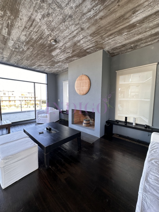 Casa Ref.1103 - Casa en alquiler en Manantiales 3 dorm y dependencia con piscina