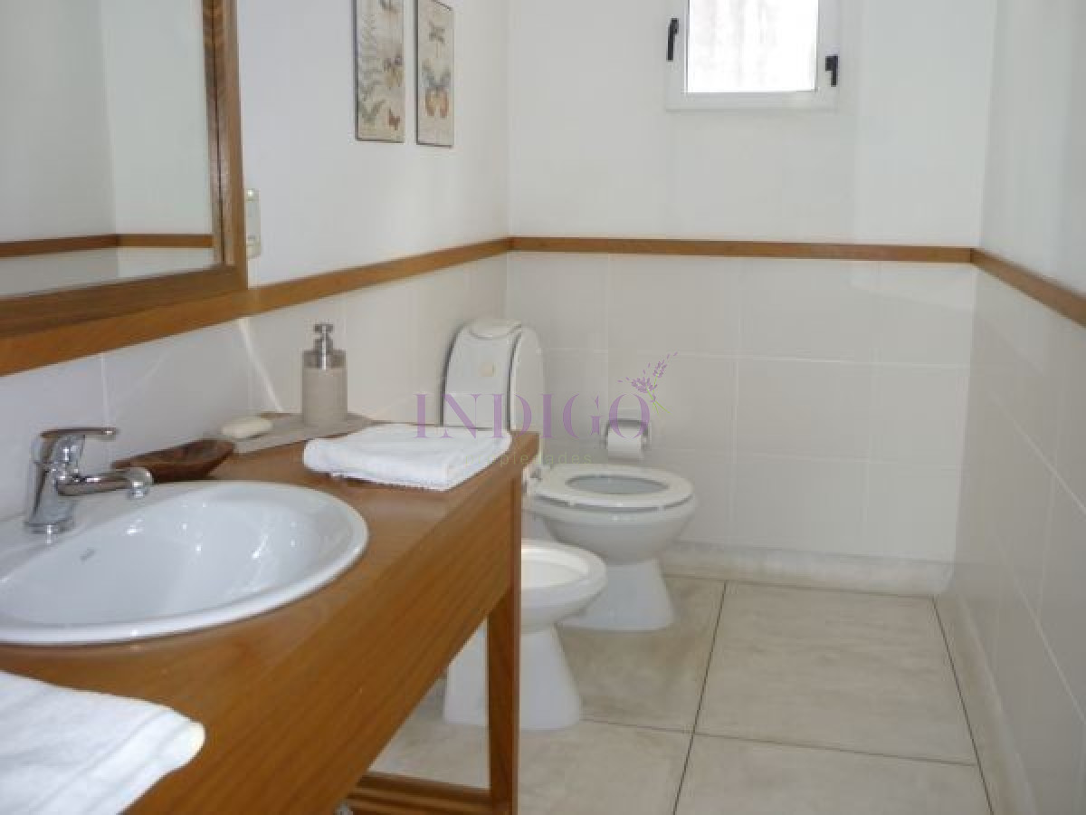 Casa Ref.1107 - Casa en alquiler Laguna blanca capacidad 10 pesonas